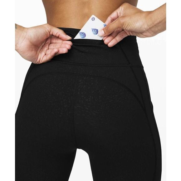 LULULEMON ATHLETICA Time To Sweat Crop 23' in Polar Shift Emboss Black Size 2 - Picture 4 of 4